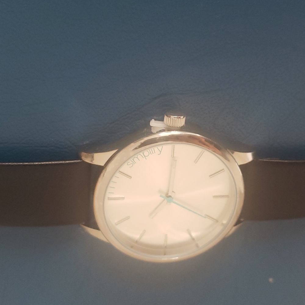 Simplify Leather Watch - Picture 4 of 4